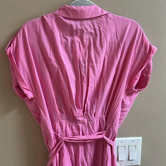 GB Pink Tab Sleeve Wrap Mini Dress NWT Size small - Picture 8 of 9
